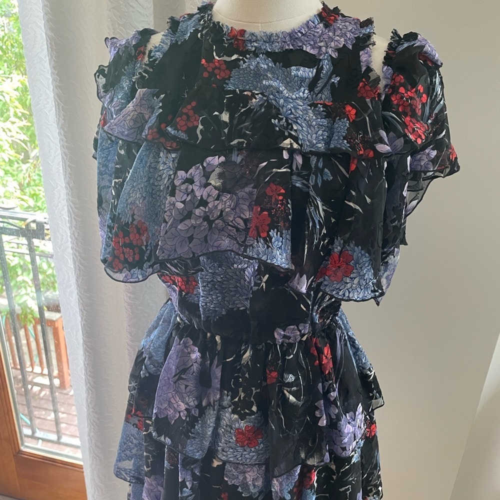 Alice + Olivia Nichola Drop Shoulder Flounce Tiered Dress Floral EUC 6 - Picture 5 of 14